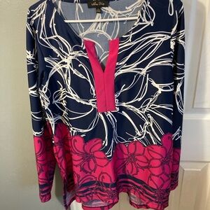 Melissa Paige Size L vibrant Pink and Navy Women's Top